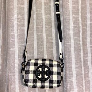 BRAND NEW TORY BURCH CAMERA BAG!